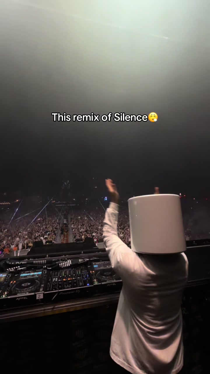 @fanpage | all things mello
