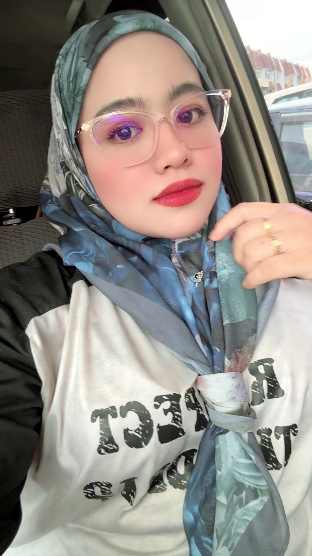 @Farah Nur