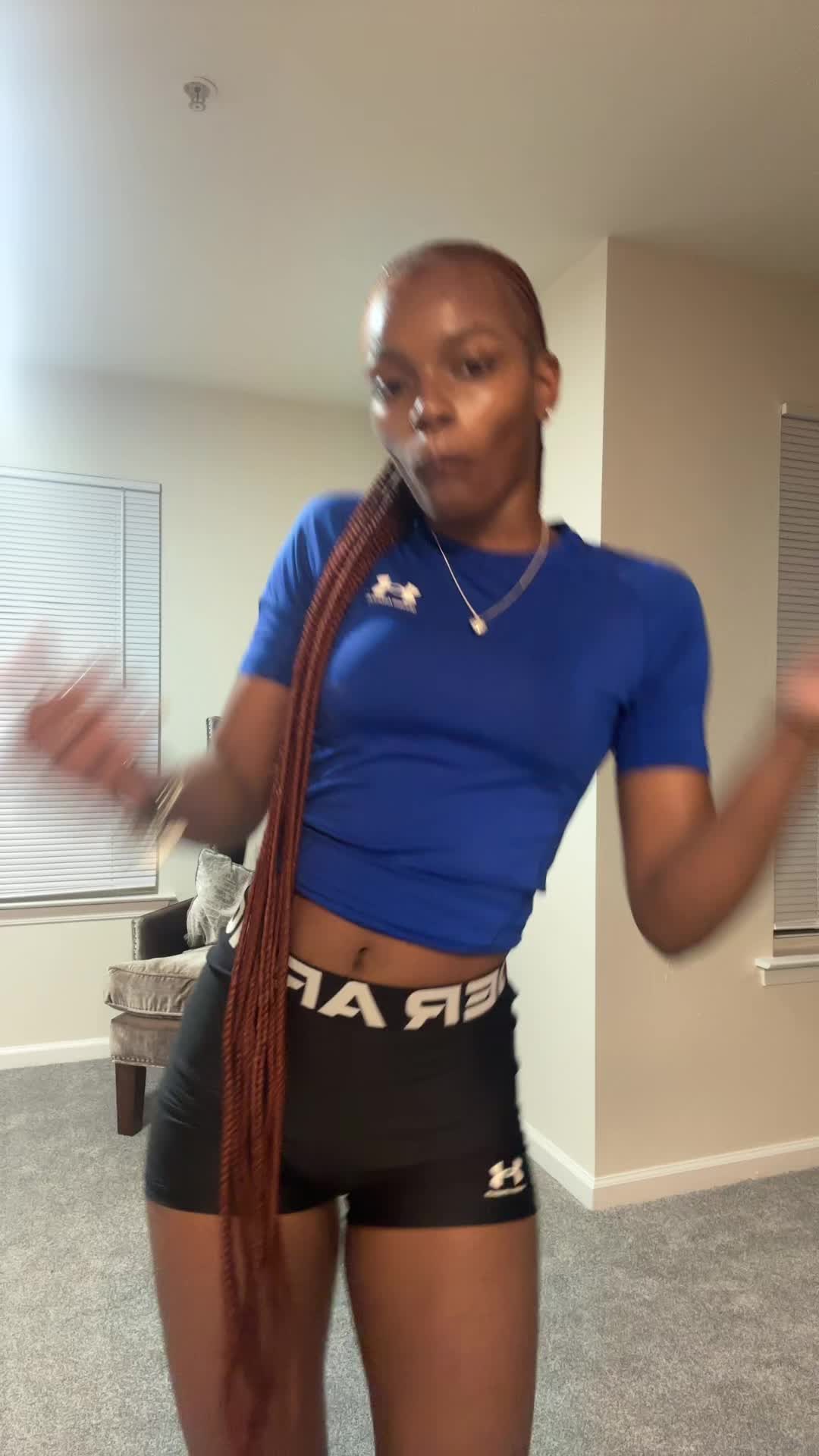 @niyaahmonaee
