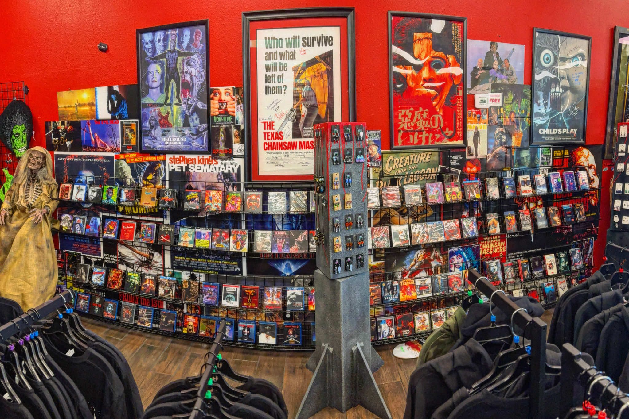 @Horror Monger Collectibles