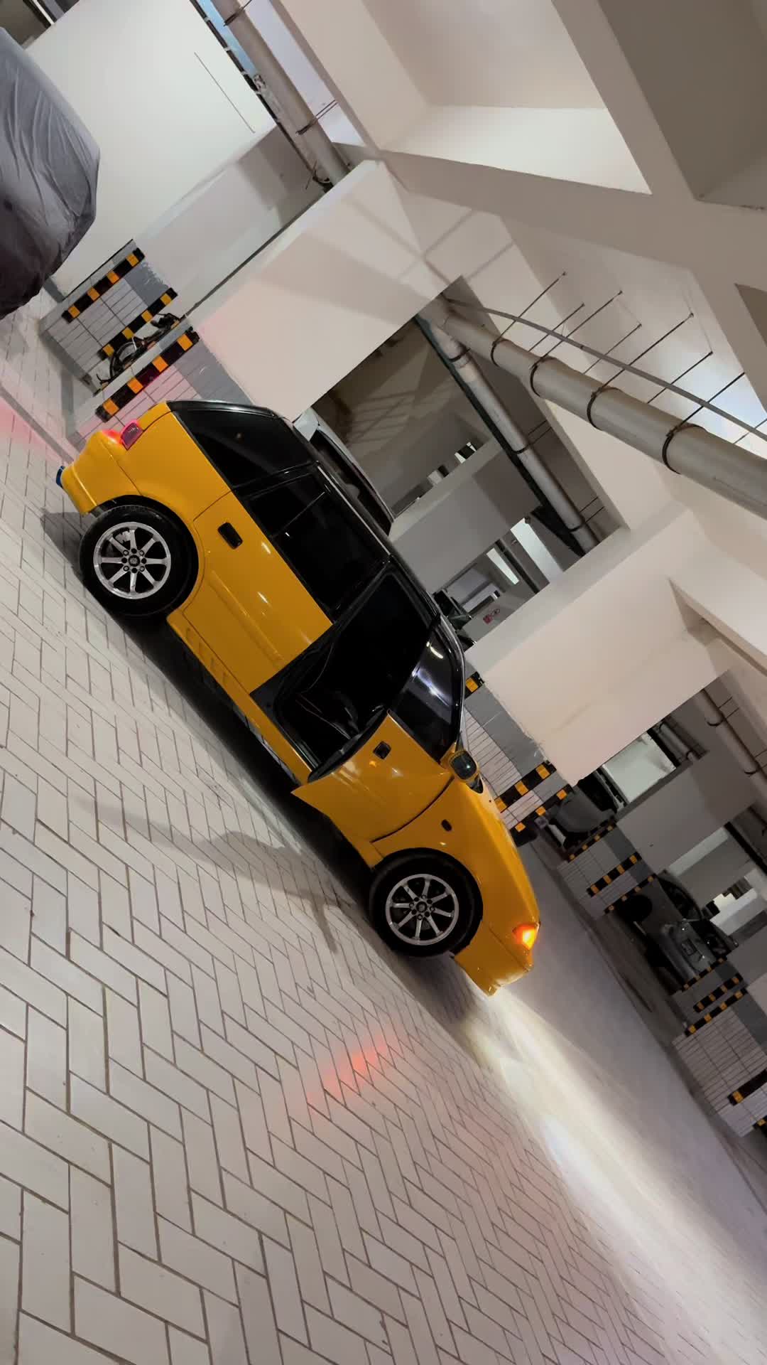 @BUMBLEBEE 🐝
