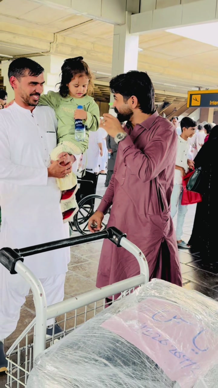 @Safdar اسٹٹچ🧵