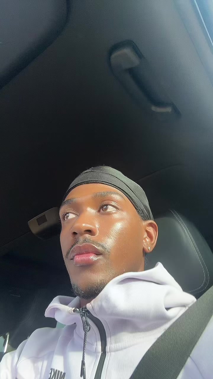 @Lekau