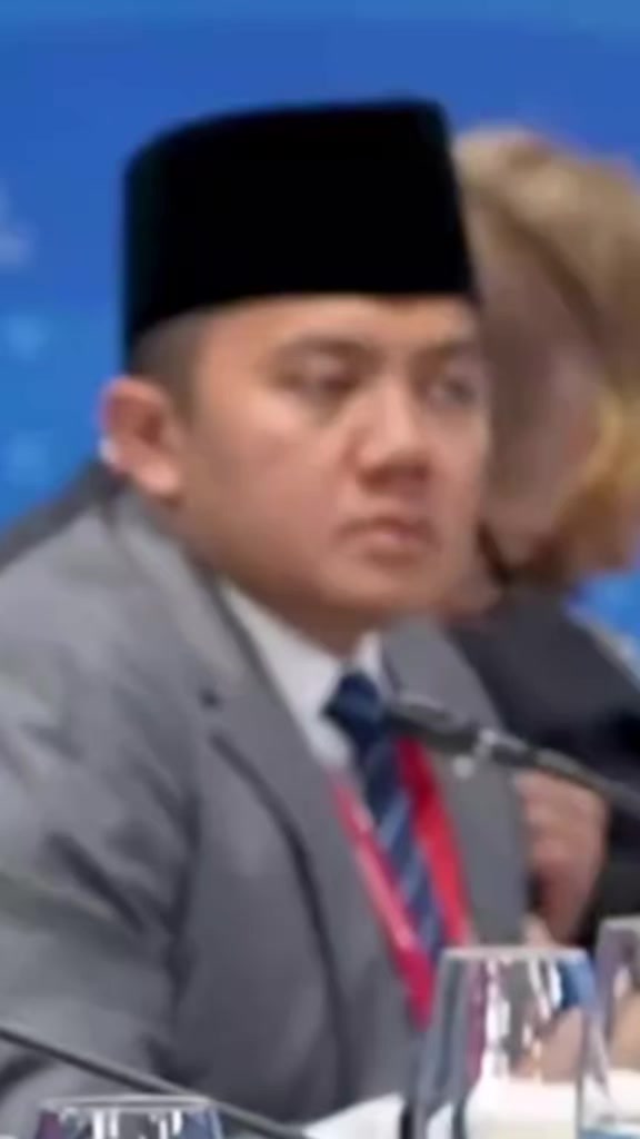 @emilia wahyu