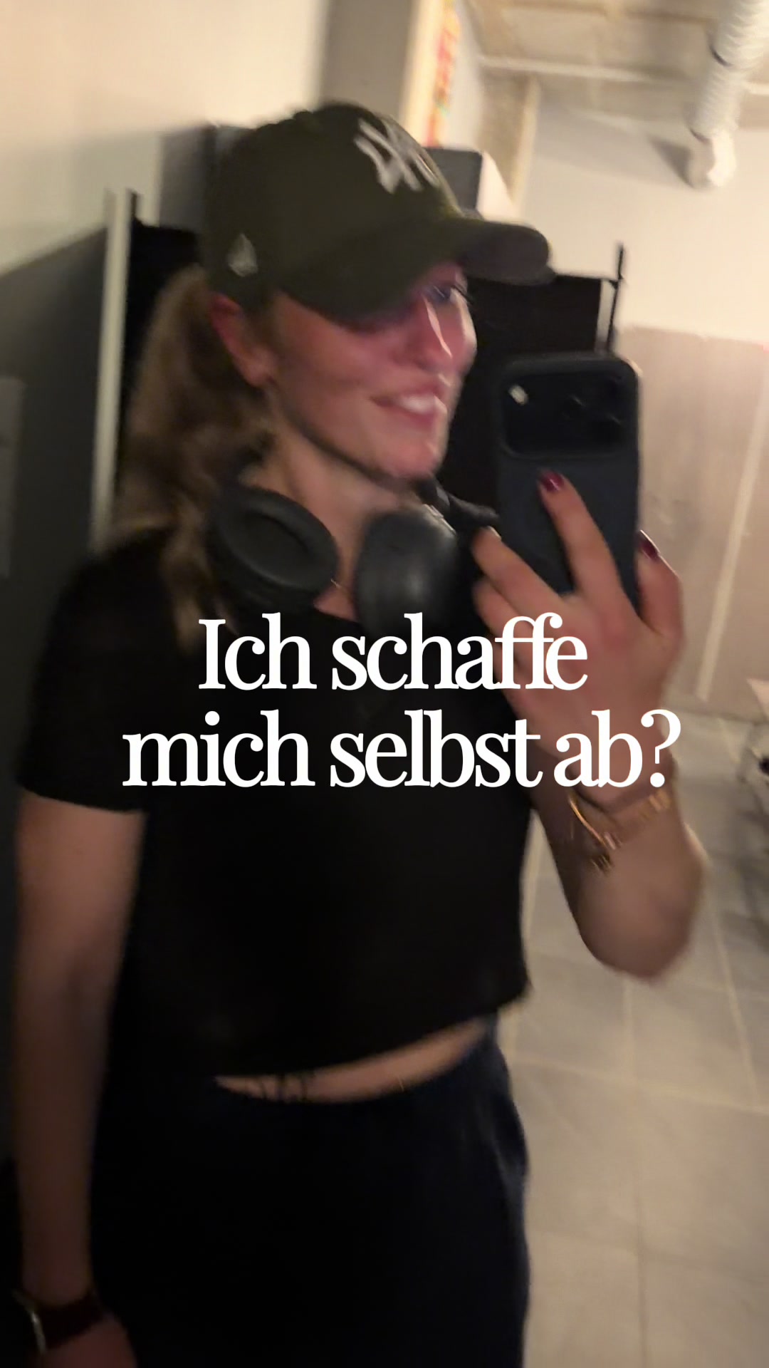 @blondsandbridles