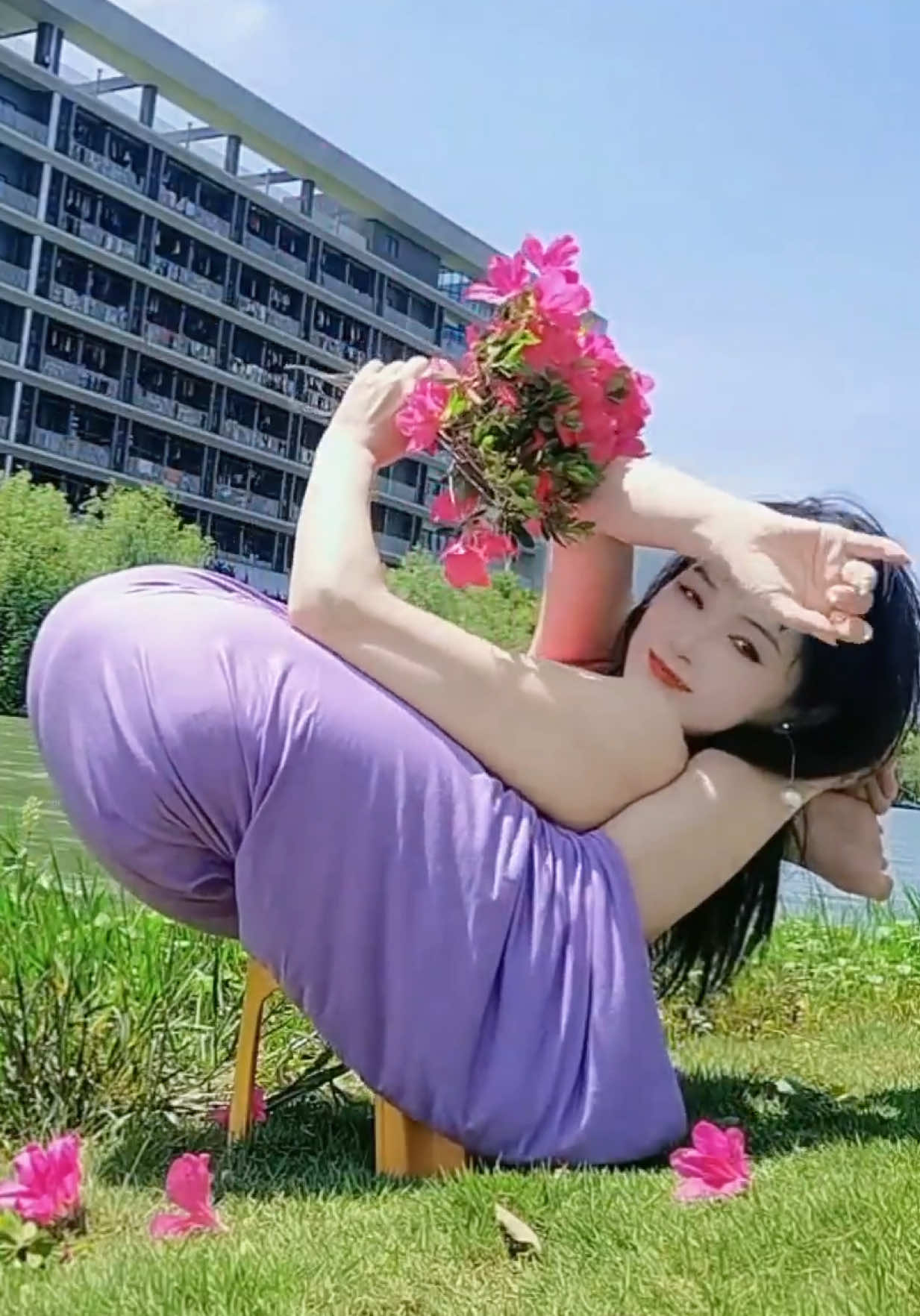 @Yoga Girl li