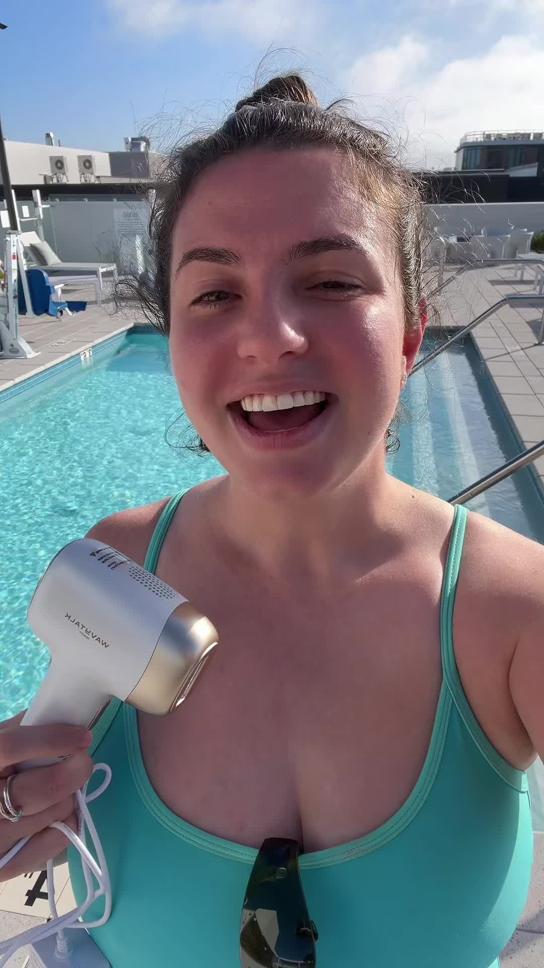 @Mollz