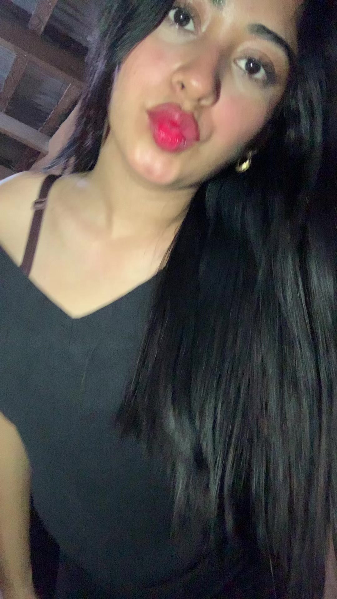@𝑪𝒓𝒊𝒔𝒃𝒆𝒍 𝑫𝒊𝒂𝒛💋
