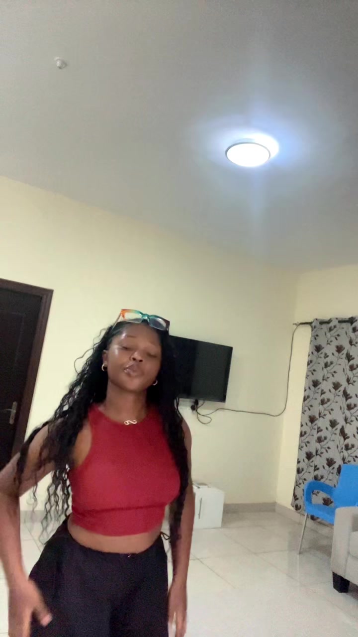 @Gнℓ&sigma;я&iota;y&alpha;🎀💫