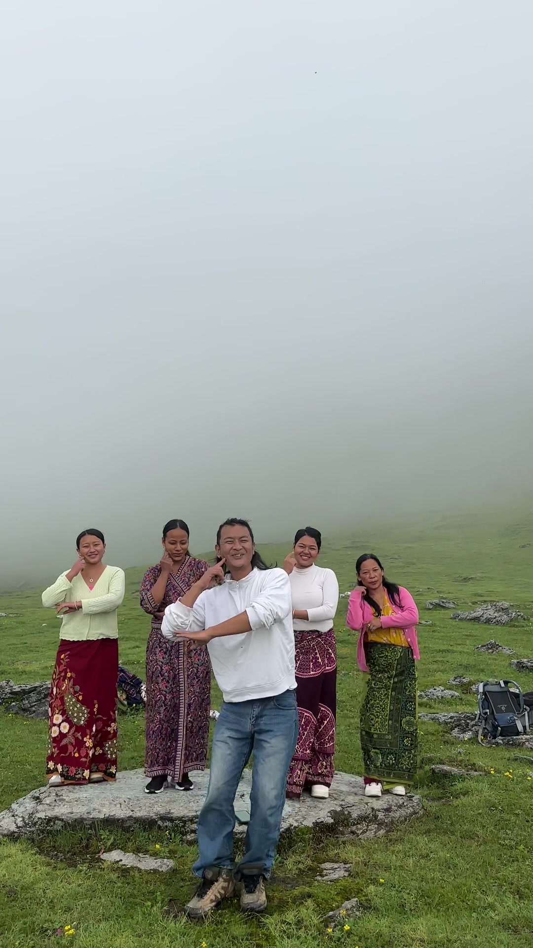 @Amar (डुलुवा केटो)