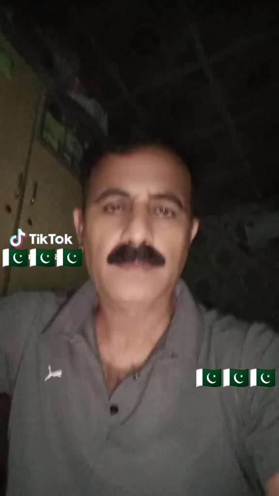 @ONLY Pakistani Daddy👍