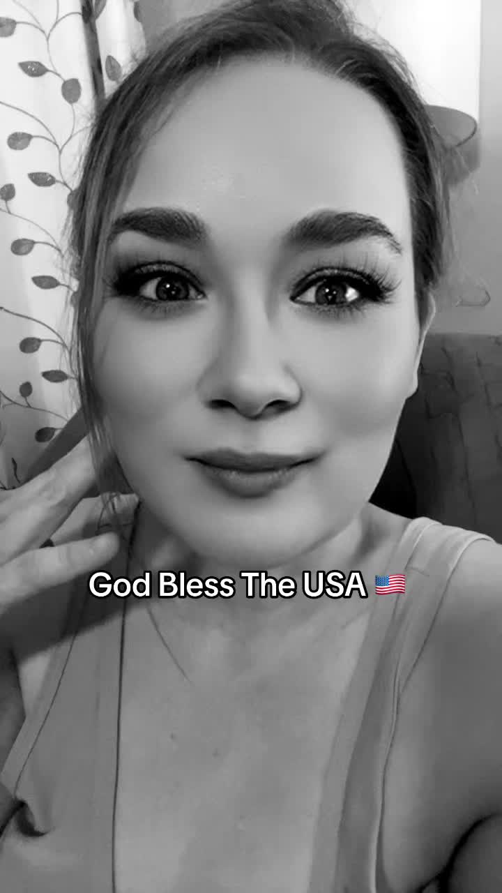 @MelissaIsLoud