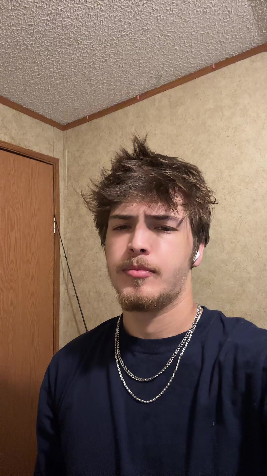 @️