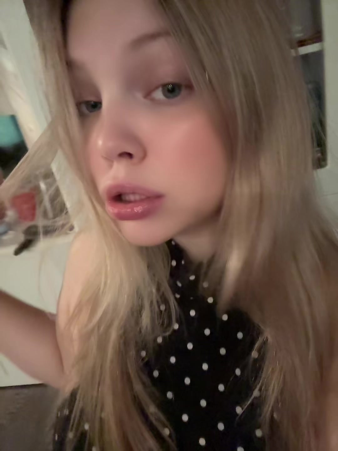 @алисик