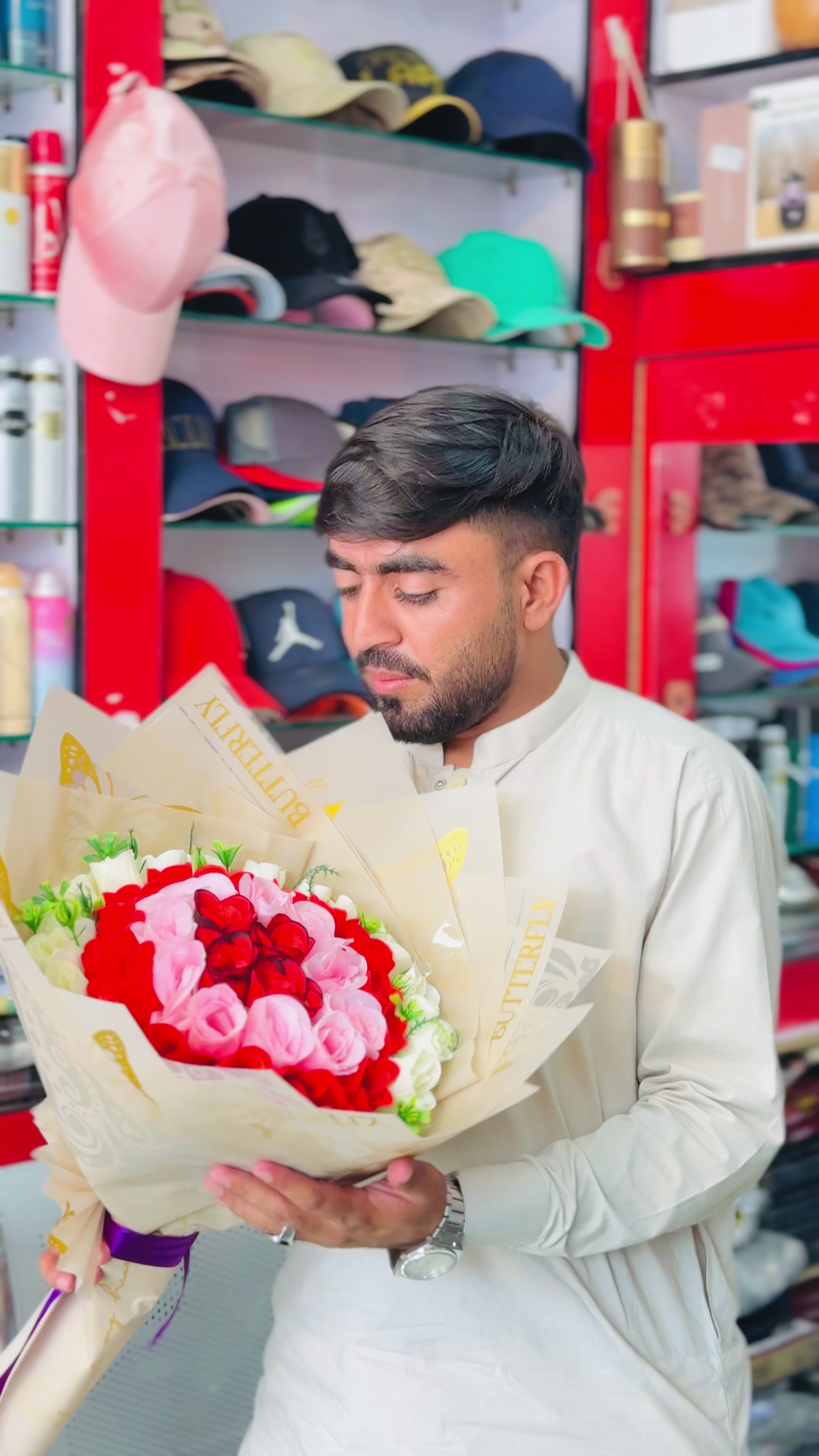 @SaلaM👑❤️