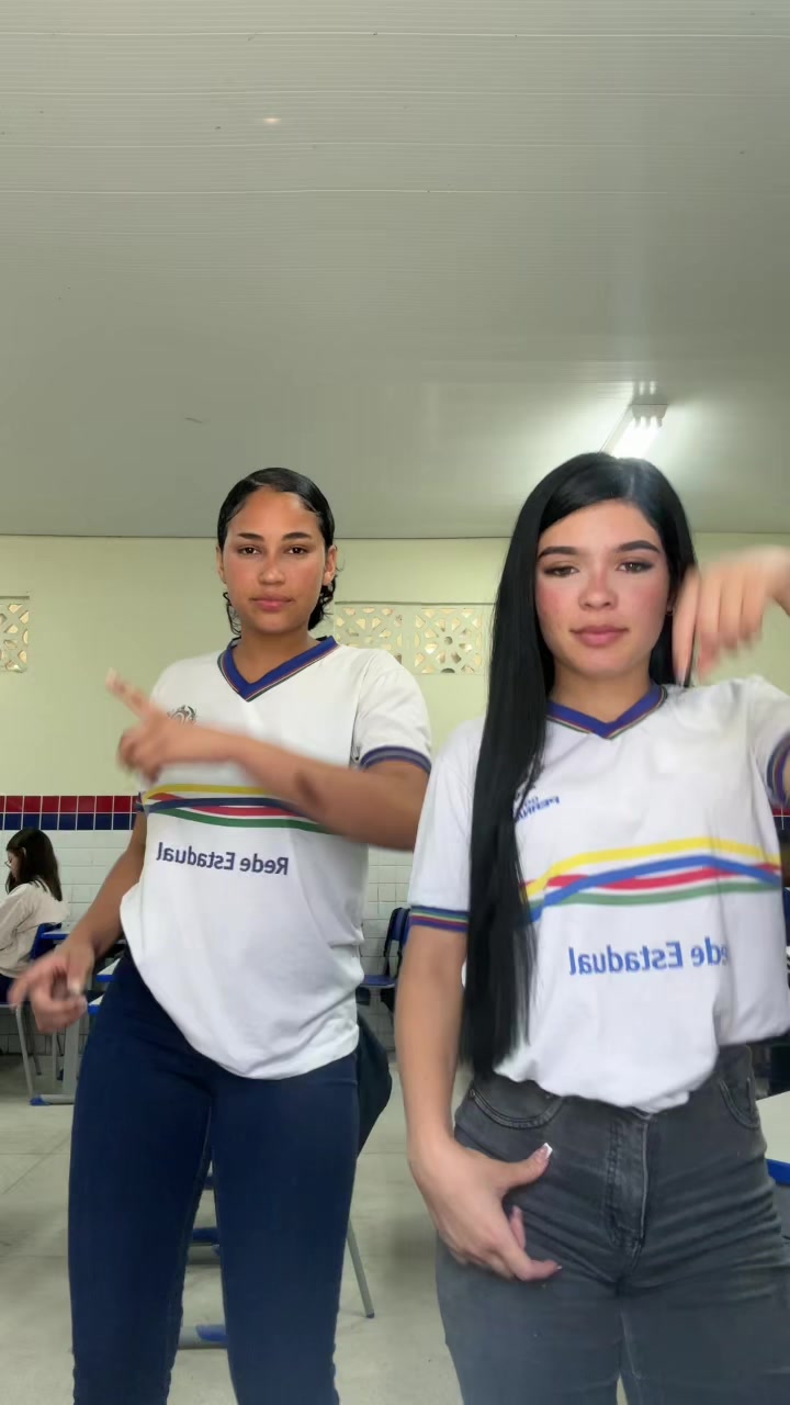 @𝒄𝒂𝒓𝒐𝒍𝒛𝒙⚜️