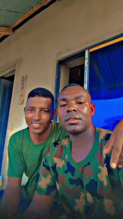@DE BOSS 2477