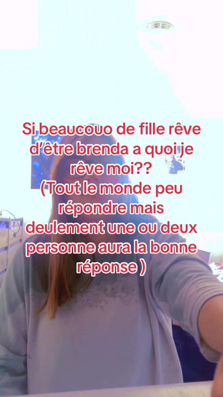 @Chloe Roy