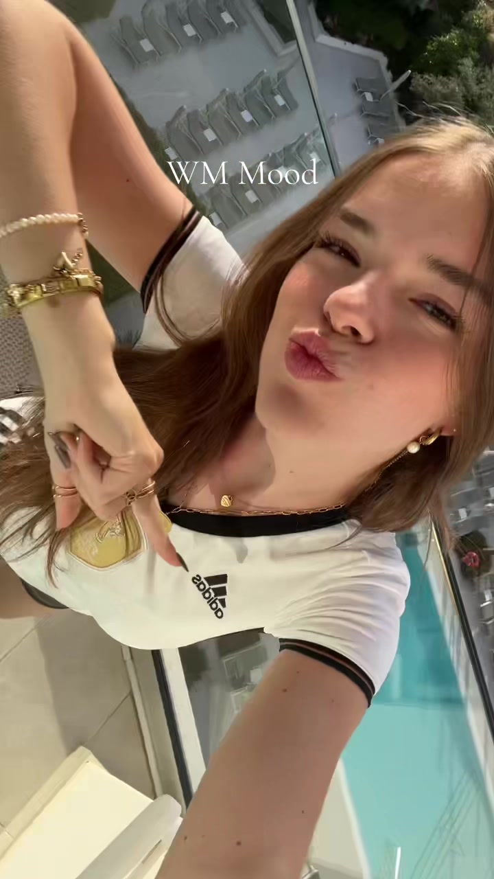 @Mia_.sk