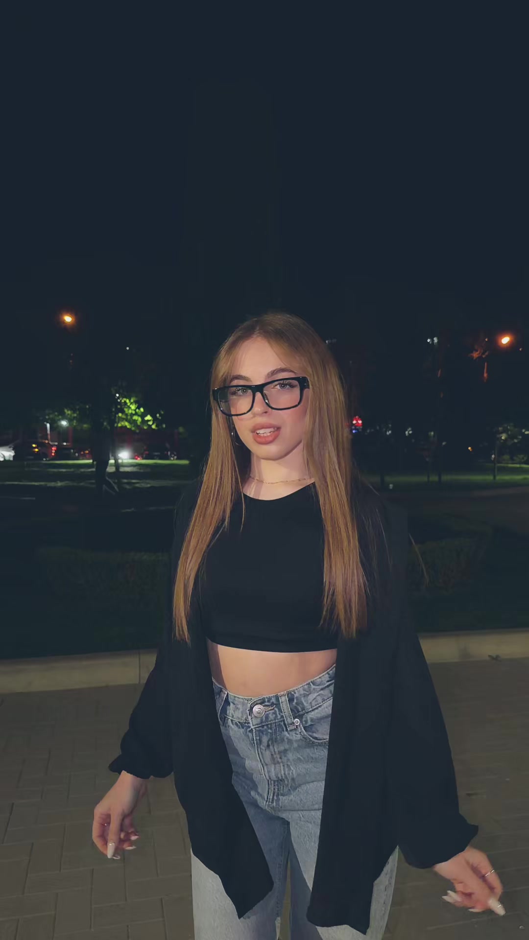 @🖤