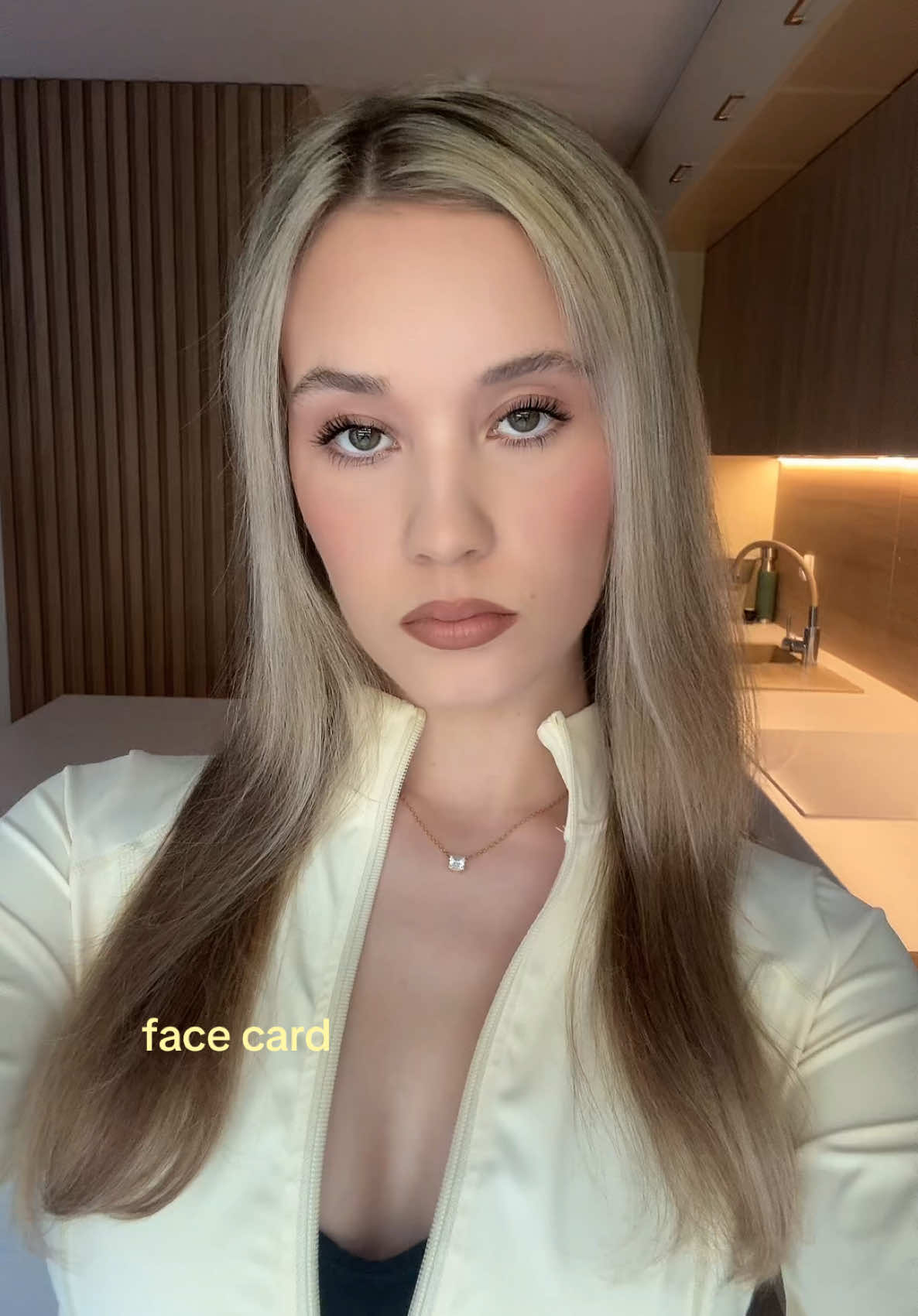 @Kindziiaa✨