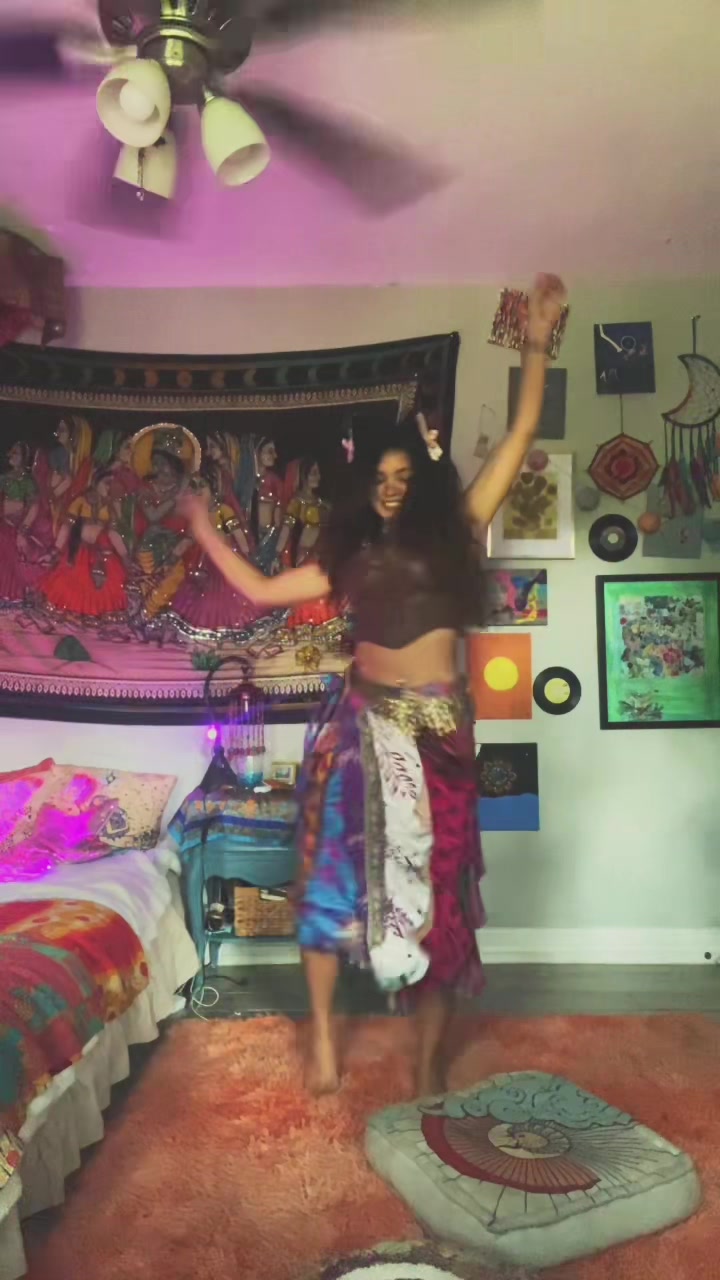 @Gia🌞🎵🌈✨🦋.