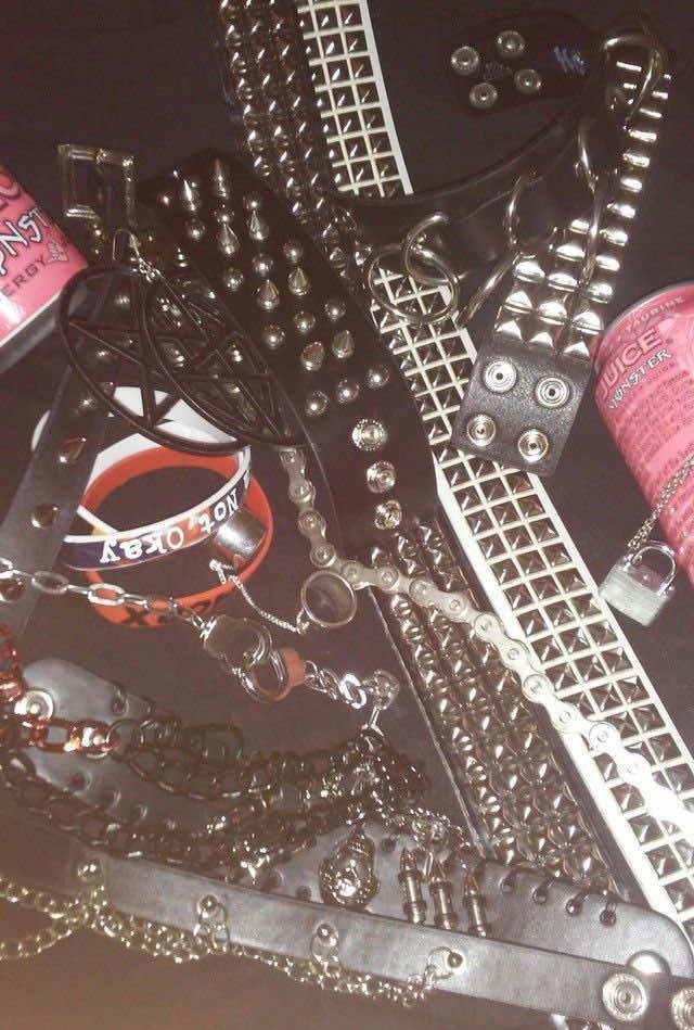 @🎸🤘Warren Pikes🏳️⚧️🖤