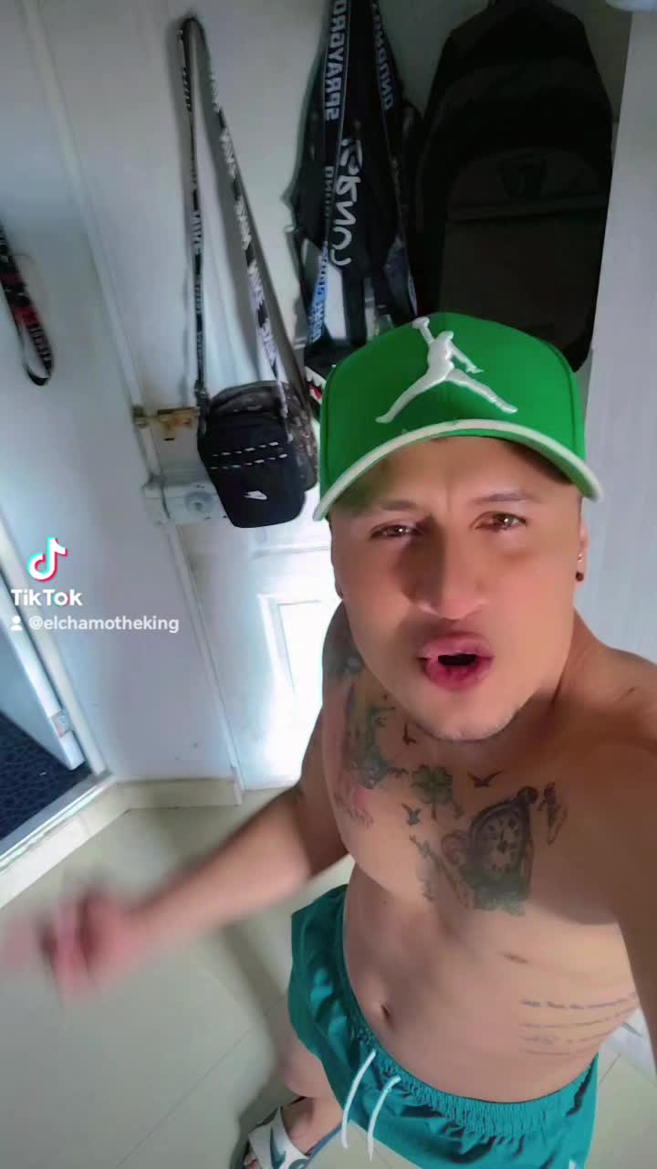 @3lChamoTheKing