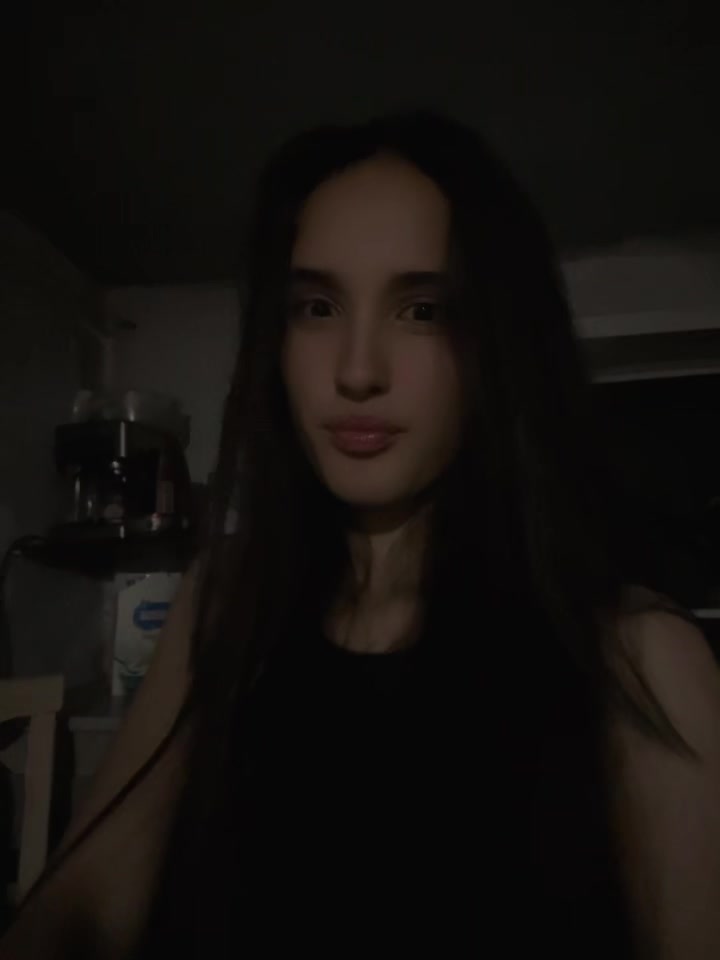 @Кареглазая брюнетка🌸
