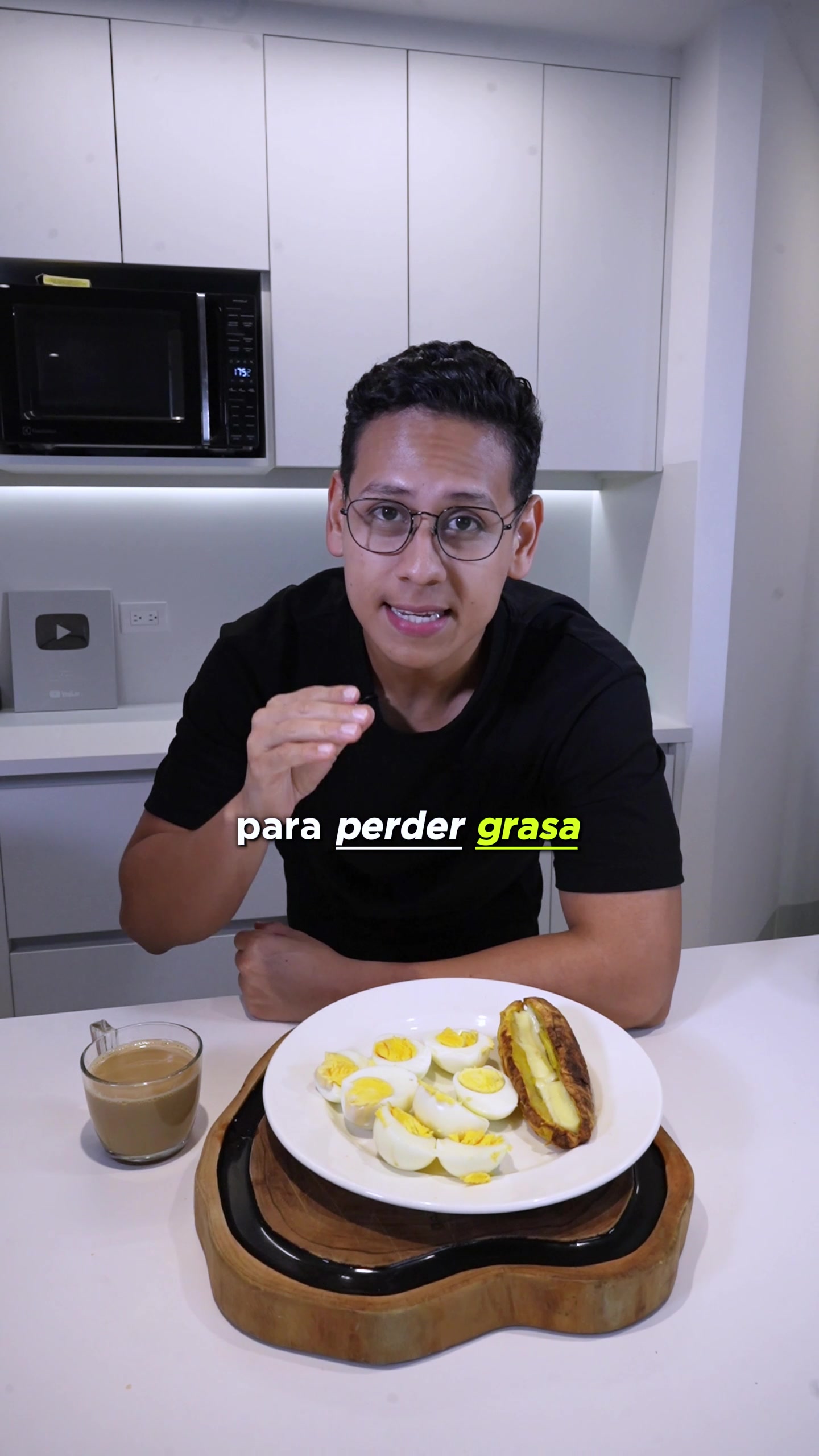 @Coach Alex Cifuentes