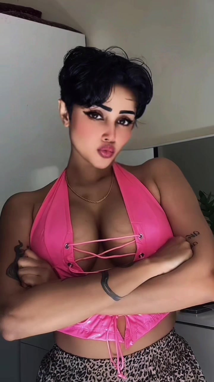 @D7 👠 𖣂︎