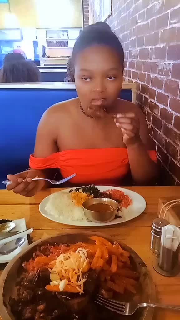 @Fashionable Dee 🥰