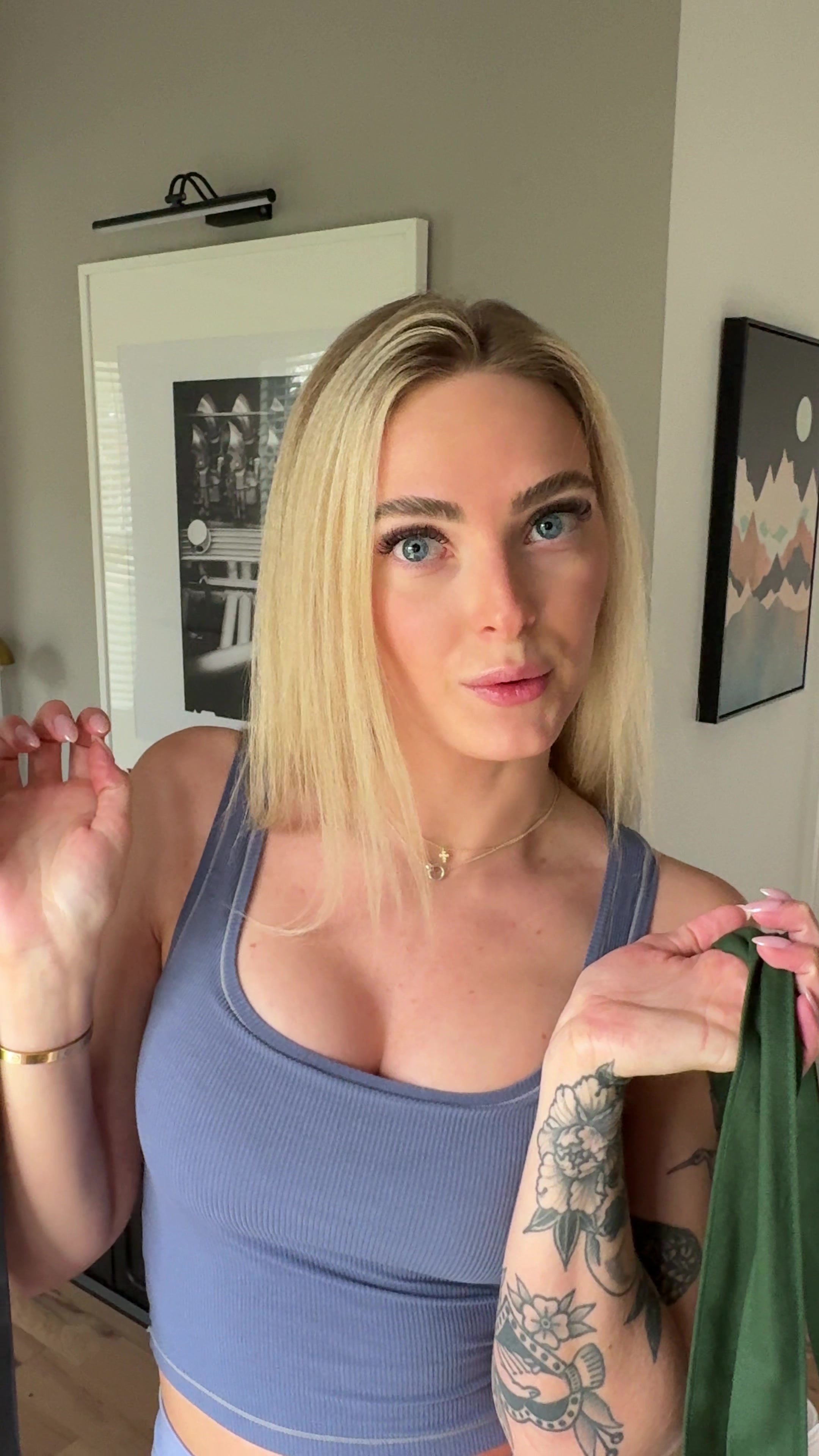 @itskellicarter