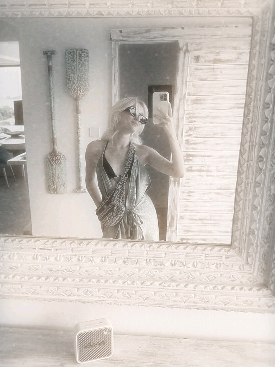 @Ɲɪкαα³⁰⁺˚. ᵎᵎ