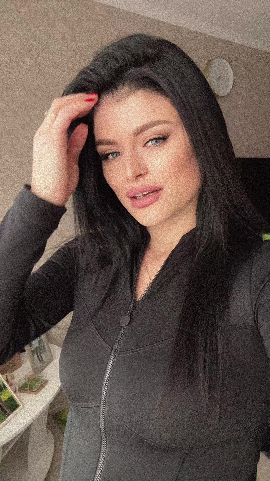@Karina