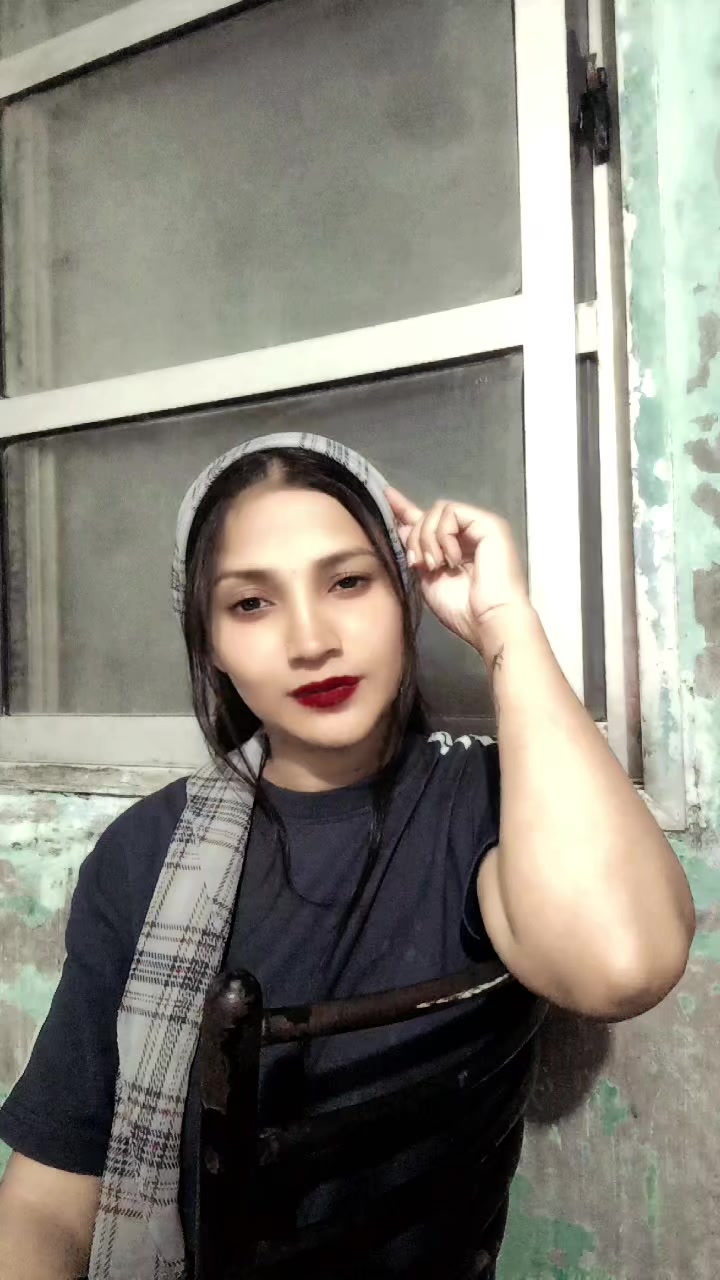 @Angel Queen 👑 is back 🤨