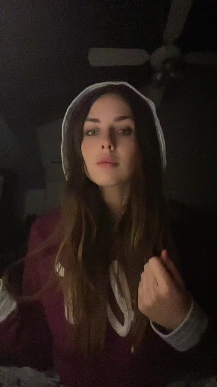 @Navajaxhikita99