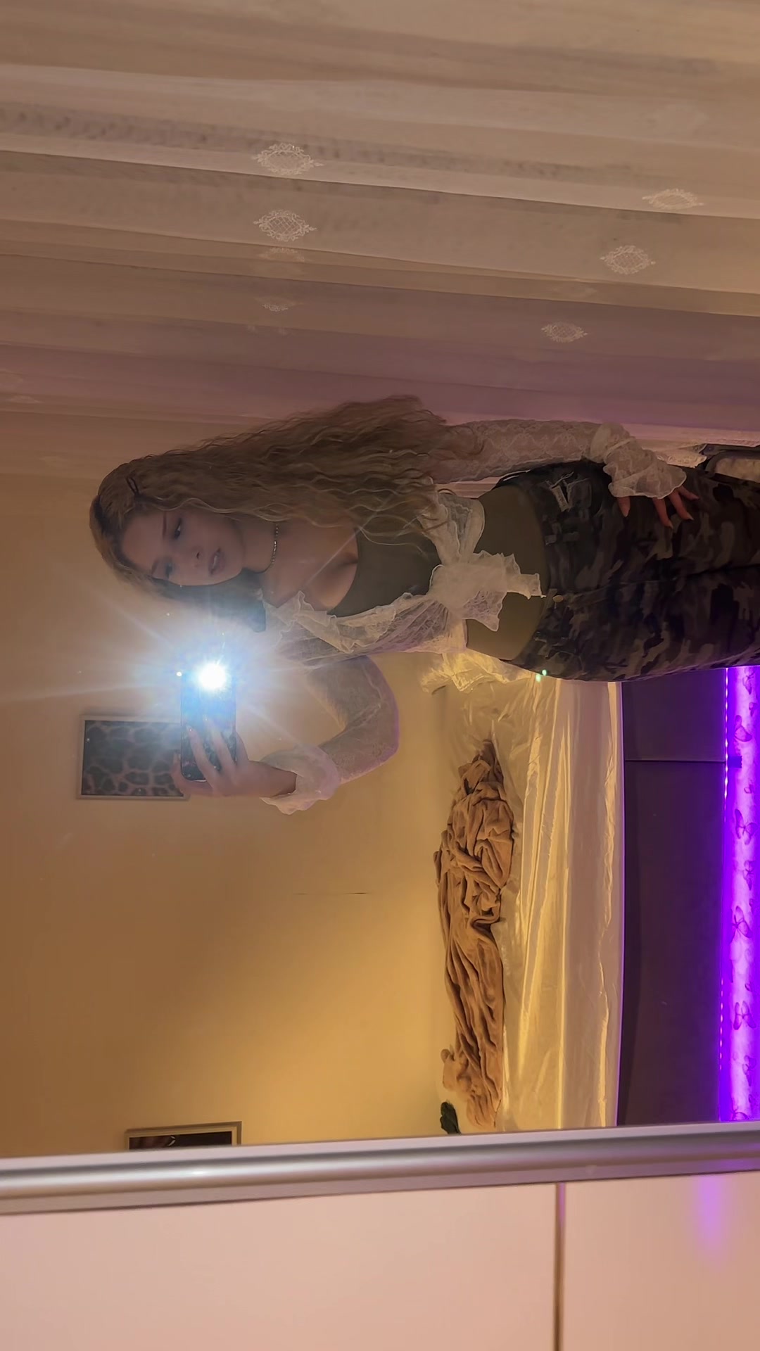 @elisa naz