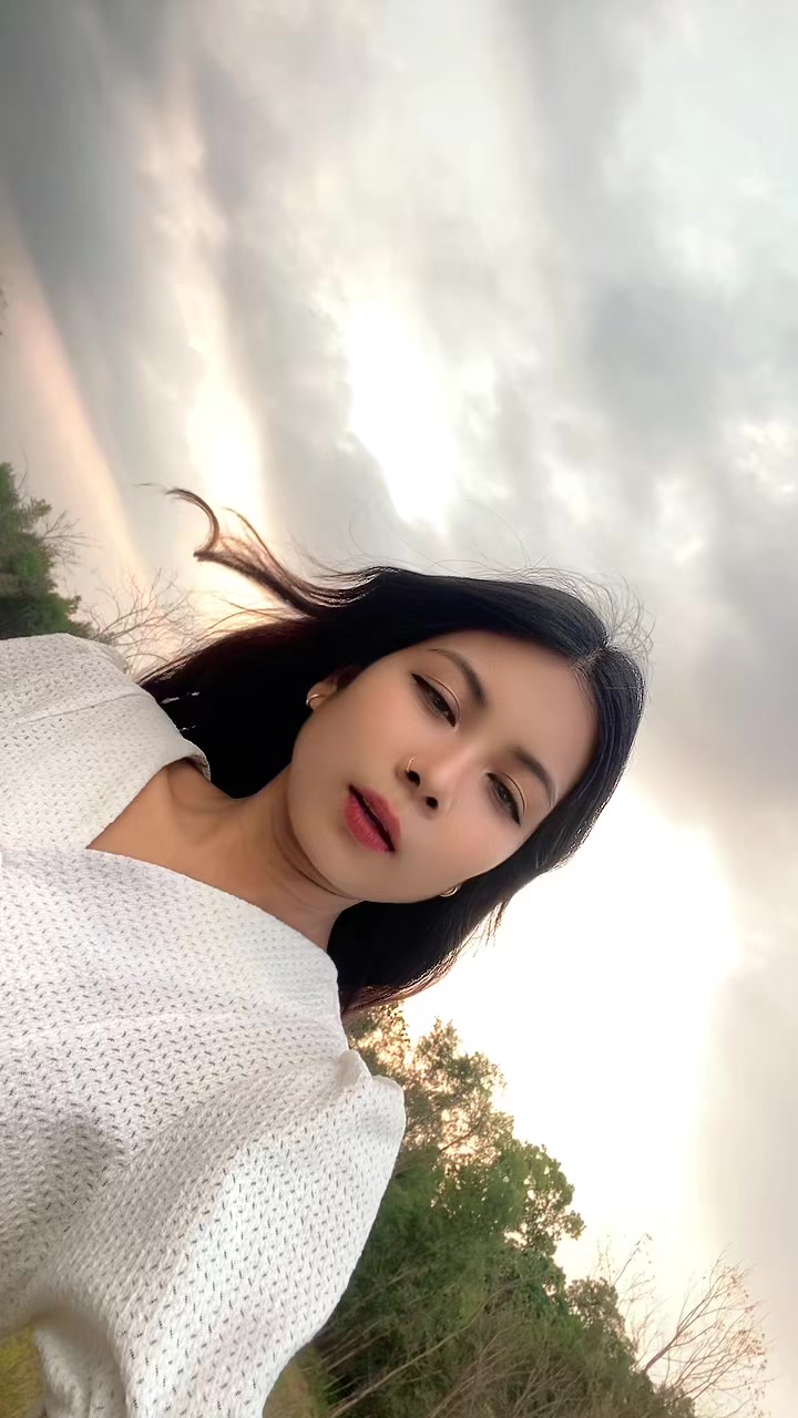 @🦋