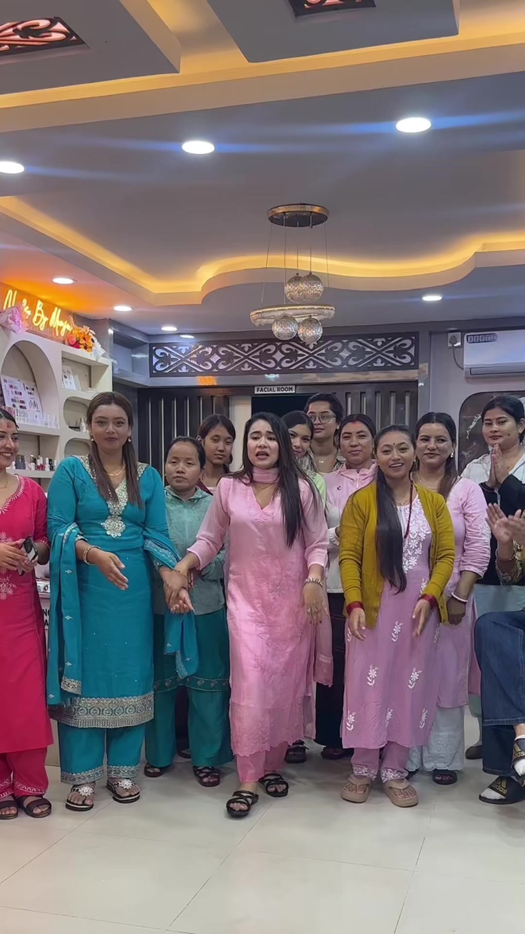 @असु