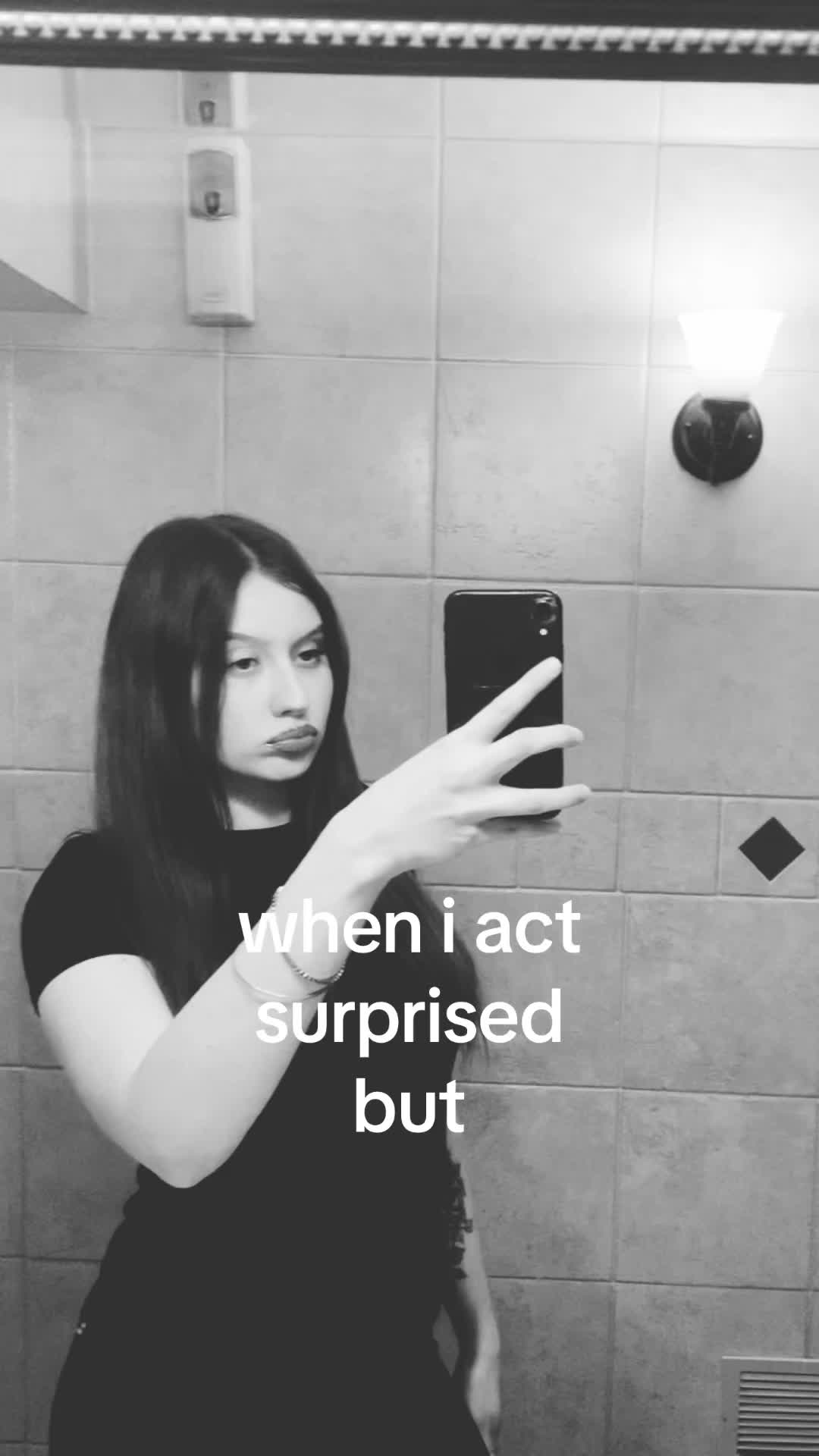 @l👁️&zwj;🗨️xi