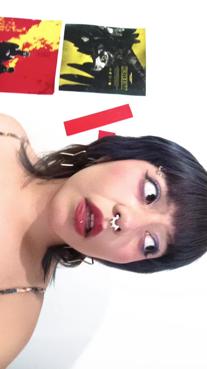 @Zo̷e >|< |-/