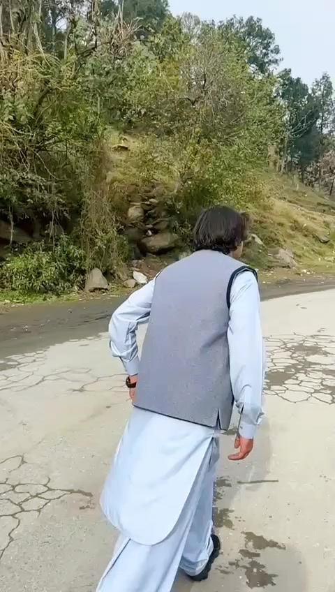 @shawalkhan