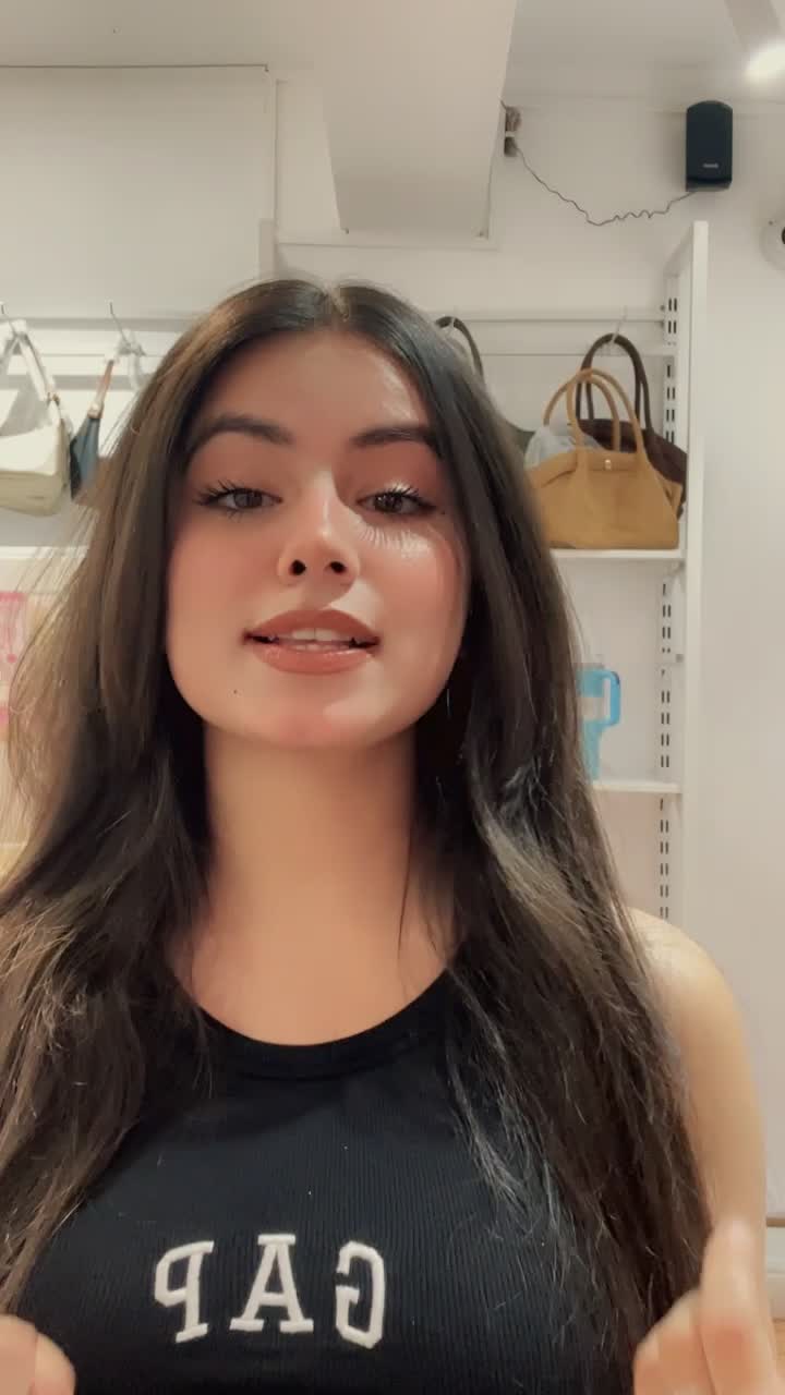 @Aastha🤍