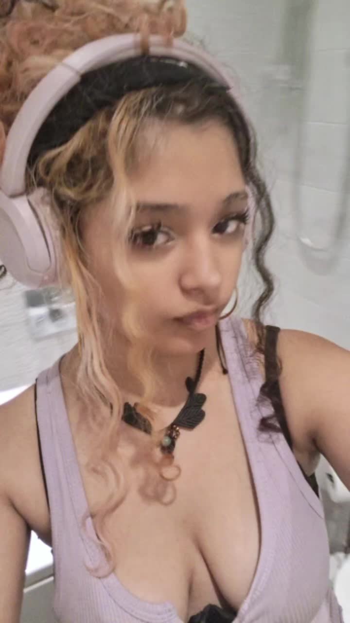 @𝕷𝖊𝖊𝖓𝖆 📼📀