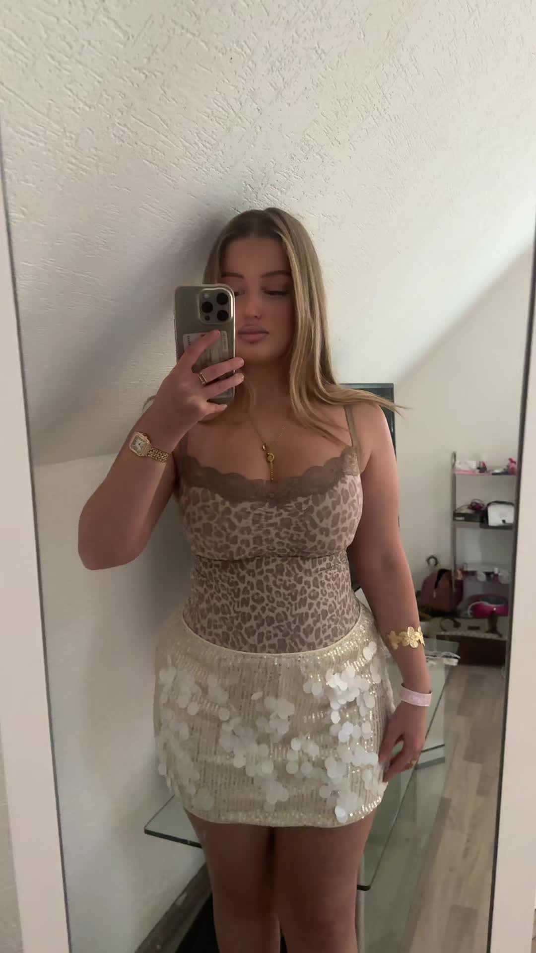 @🦢