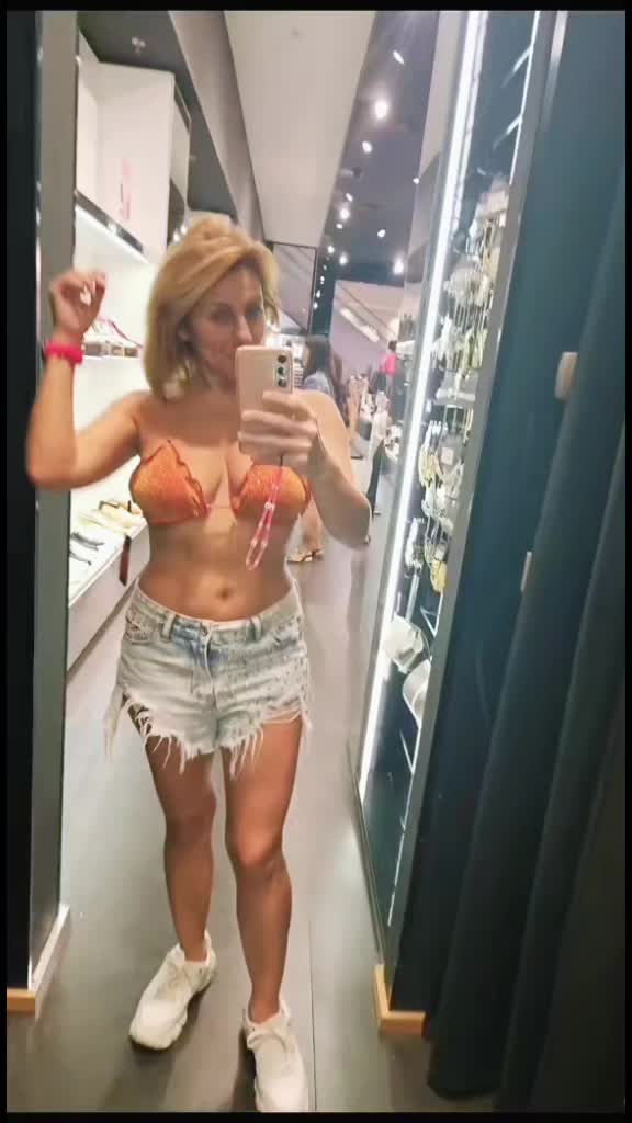 @Stella10