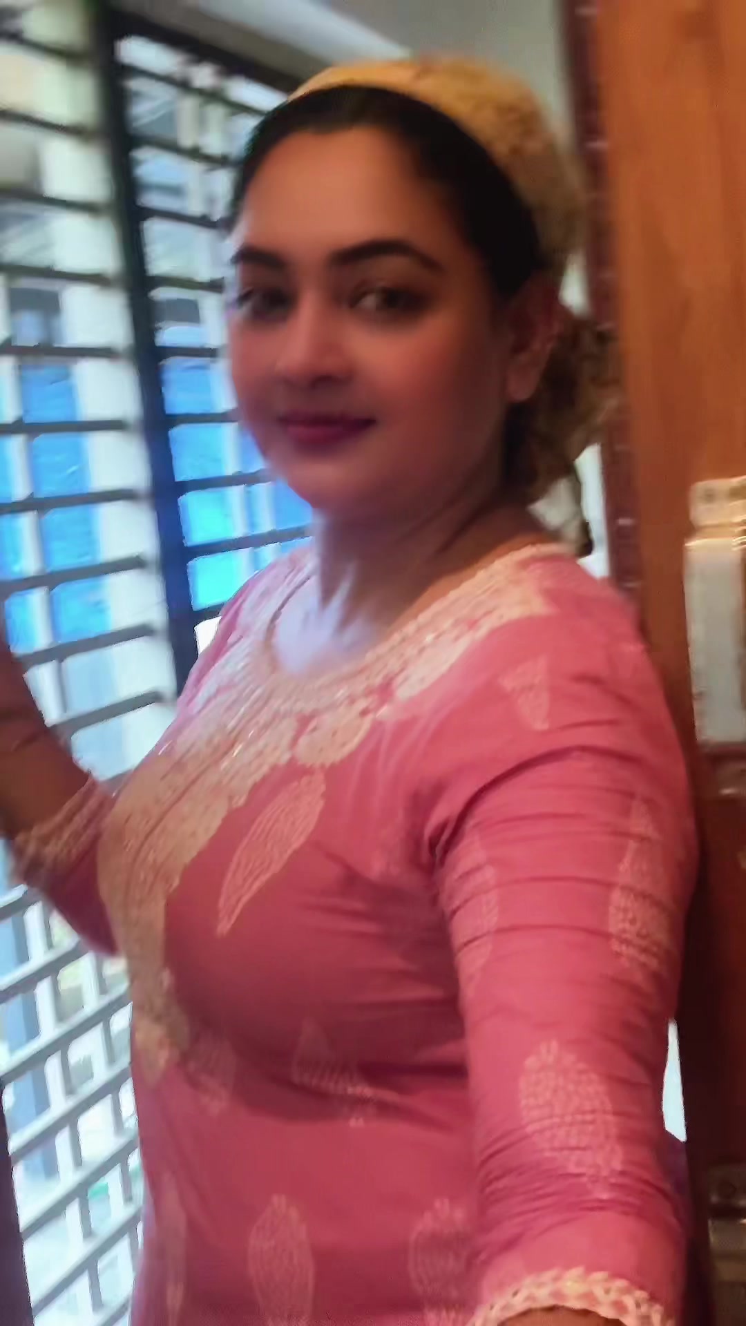 @പോന്നു മിന്നു
