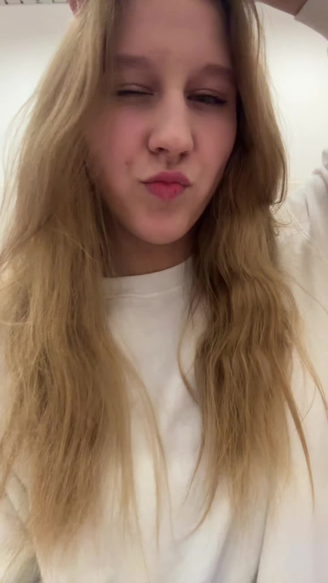 @Maryyy_1
