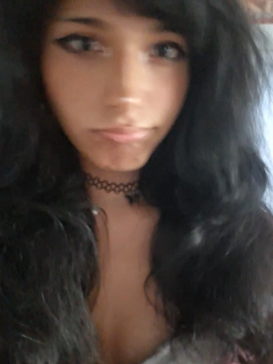 @**✿❀cleo❀✿**